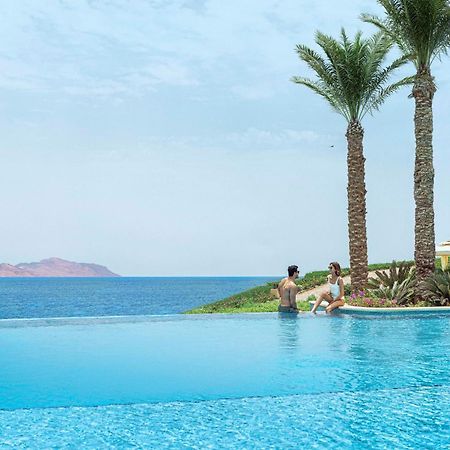 Four Seasons Resort Sharm El Sheikh Exterior foto Infinity pool at the Hilton Sharm El Sheikh