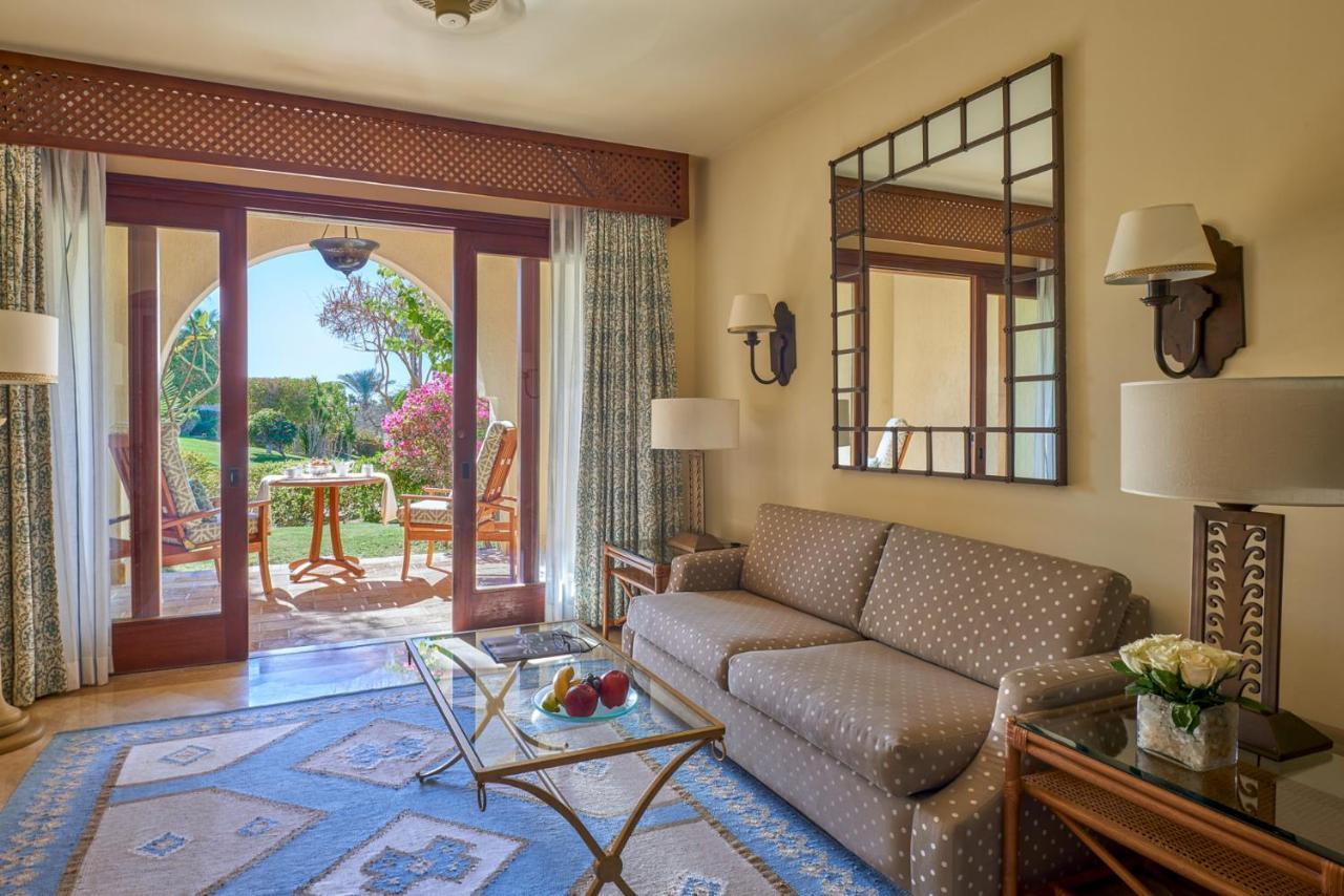 Four Seasons Resort Sharm El Sheikh Exterior foto A living room at the Four Seasons Resort