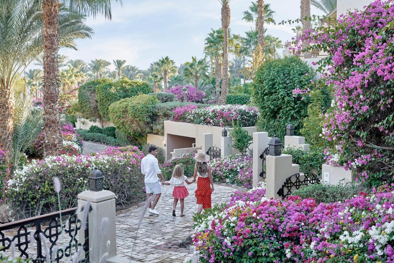 Four Seasons Resort Sharm El Sheikh Exterior foto The resort's gardens