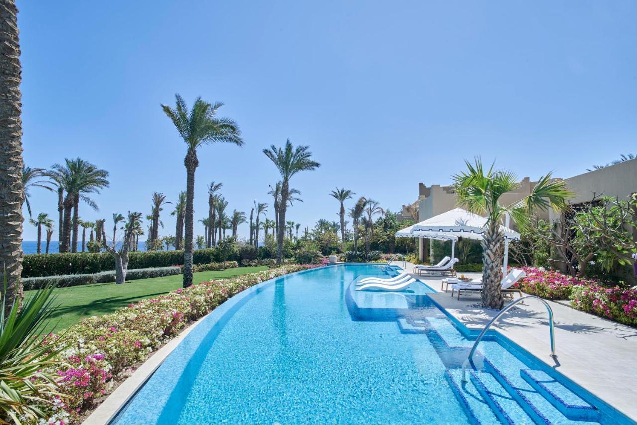 Four Seasons Resort Sharm El Sheikh Exterior foto Pool at the resort