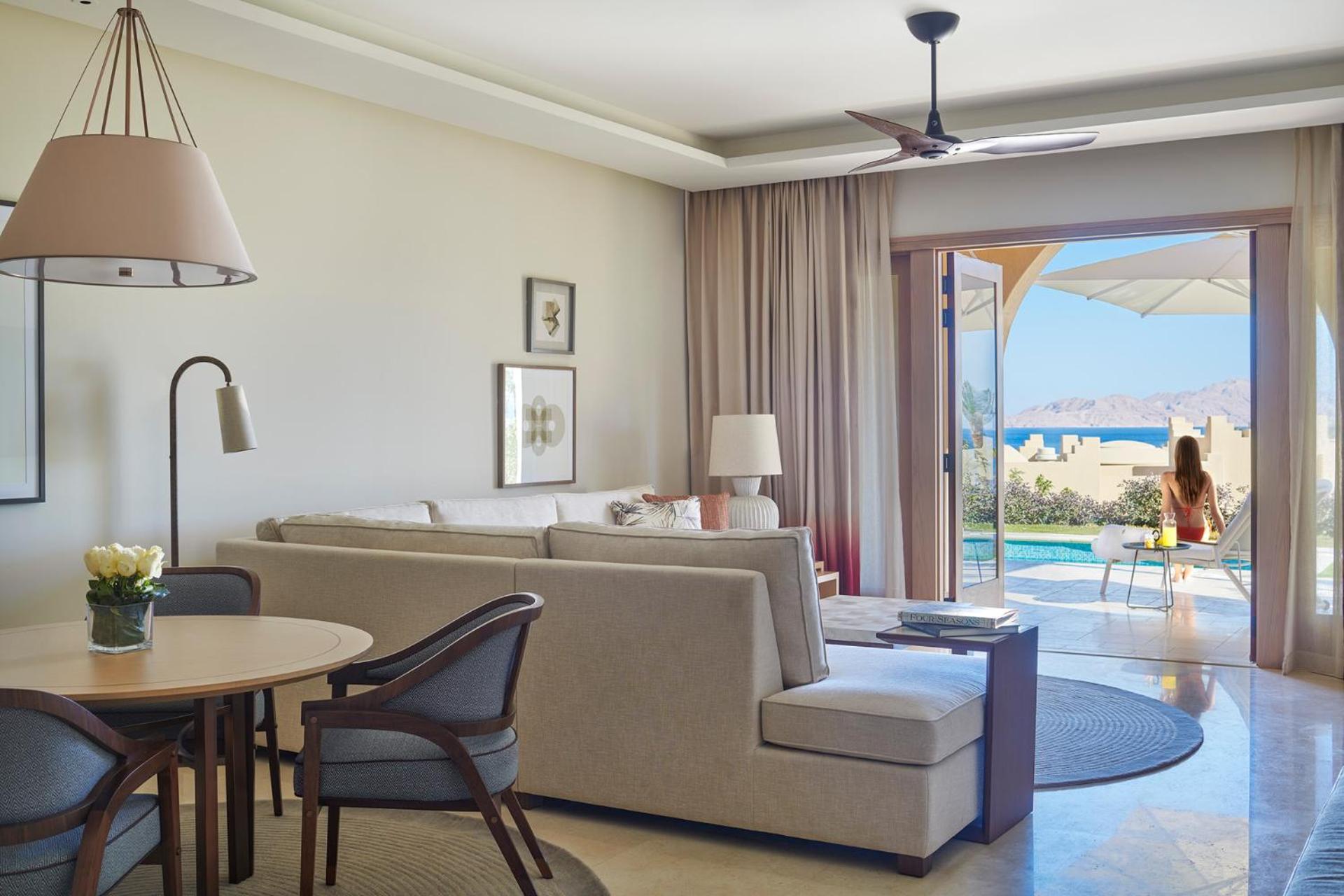 Four Seasons Resort Sharm El Sheikh Exterior foto A living room at the resort